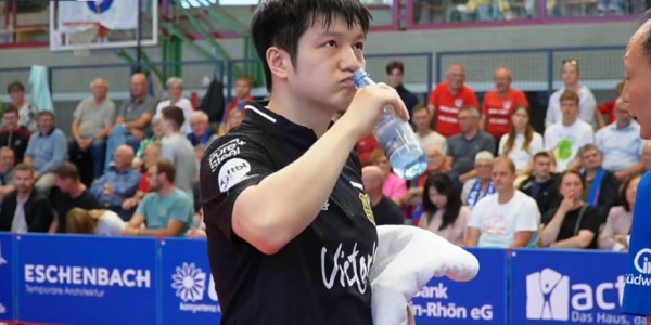 德甲乒乓球：樊振东独砍2分，携弗朗西斯卡率萨尔布吕肯取得首胜
