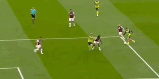 实时赔率-“没有任何中卫能阻挡哈兰德，哪怕带着枪也不行！”